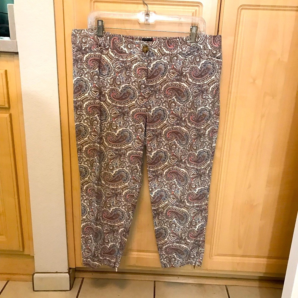Talbots cute Womens cropped paisley pants capri size 16 petite pockets belt loop